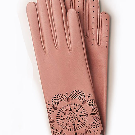 Gloves in laser treated leather