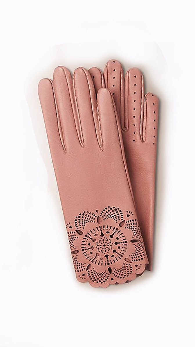 Gloves in laser treated leather